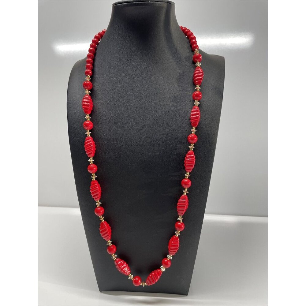Vintage Red & Gold Tone Bead Necklace Single Strand Enameled‎ Wavy A102